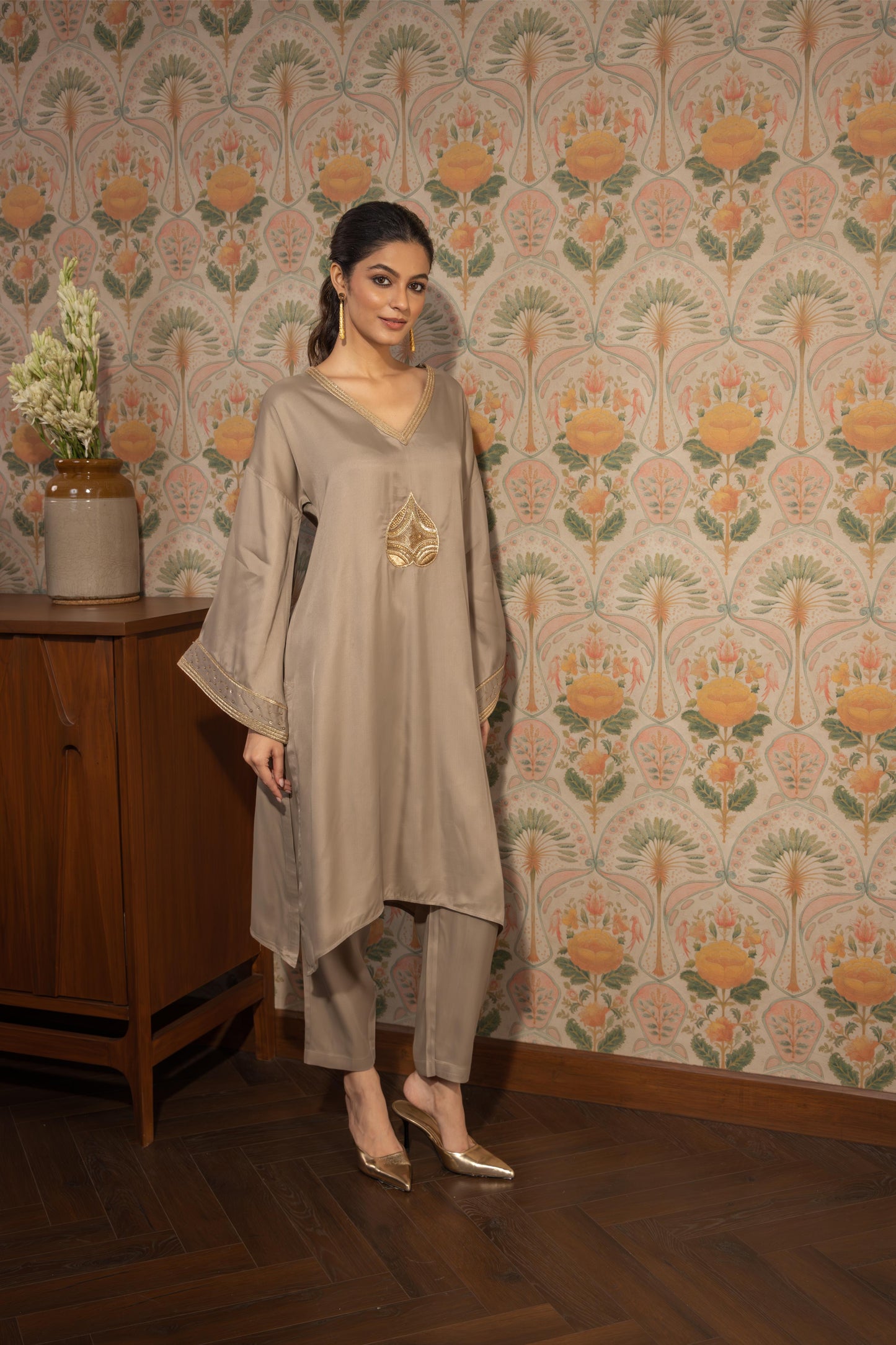AMIRA - KURTA AND PANT SET GLAM GOLD