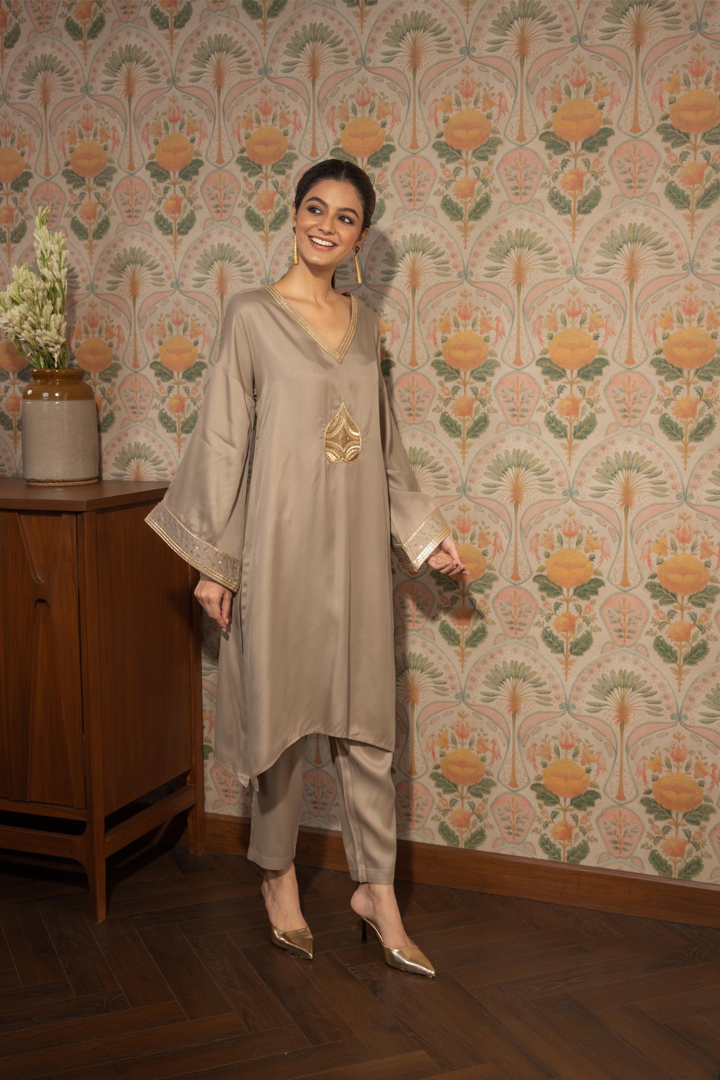 AMIRA - KURTA AND PANT SET GLAM GOLD