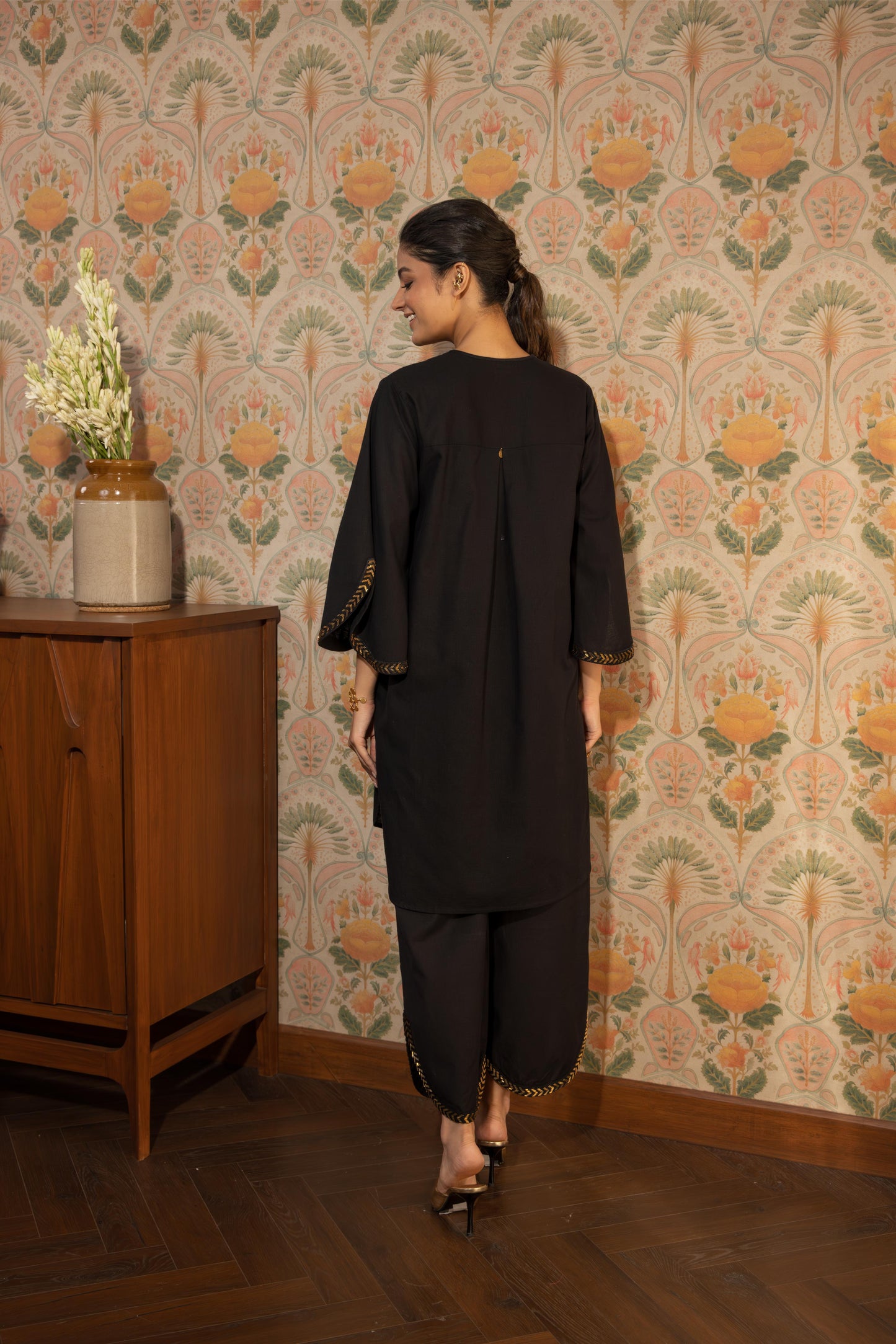 NOOR - KURTA AND PANT SET BLACK