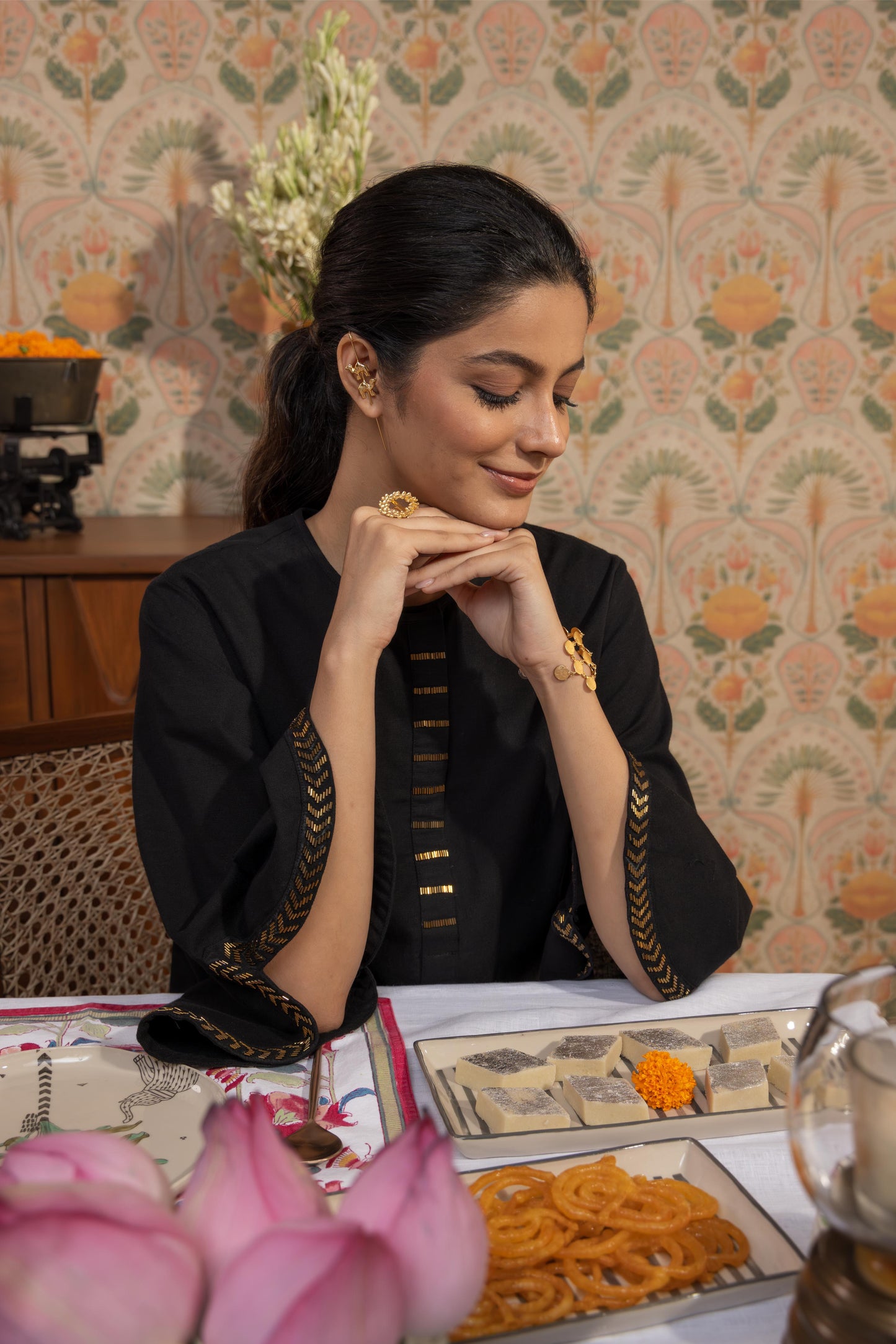 NOOR - KURTA AND PANT SET BLACK