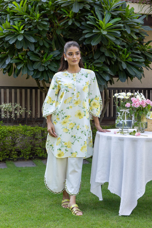 NOOR ERA - KURTA AND PANT SET PASTEL YELLOW FLORAL