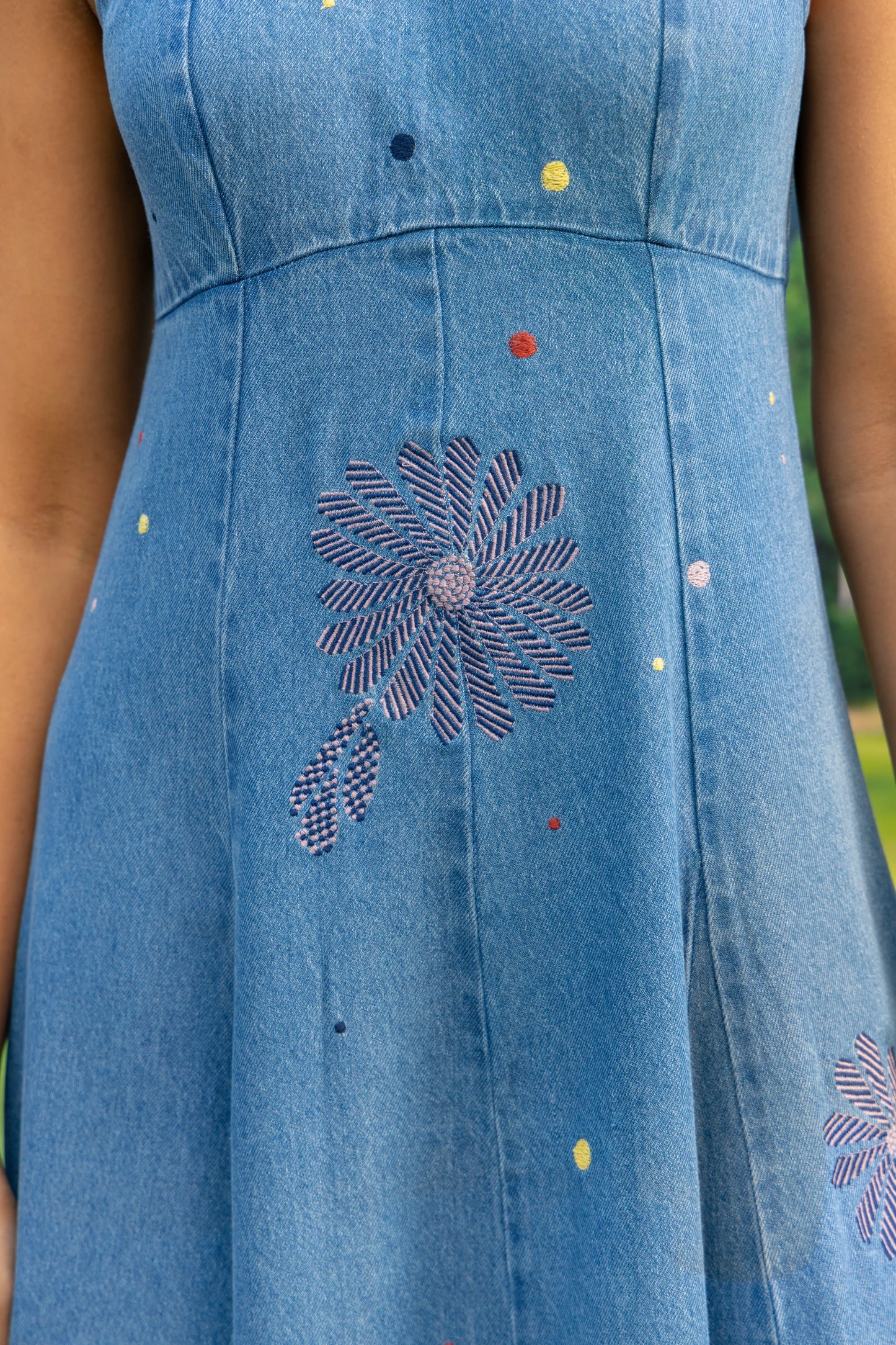 Breeze Dress Light Wash Bloom