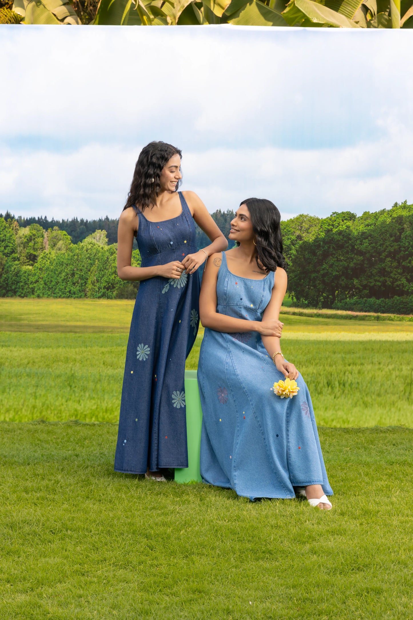 Breeze Dress Dark Wash Bloom