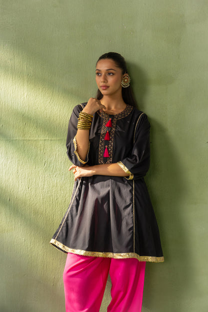 Reva Kurta Salwar Set Black and Pink Tassel Bloom