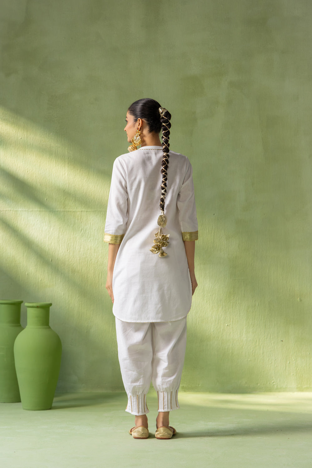 Zoya Kurta Pant Set White Twin Tassel
