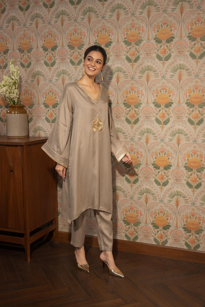 AMIRA - KURTA AND PANT SET GLAM GOLD