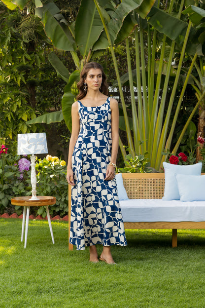Breeze Dress Geometric White Blue